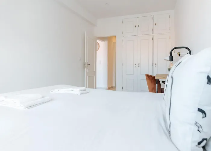 Almirante Reis Flat D Apartmán