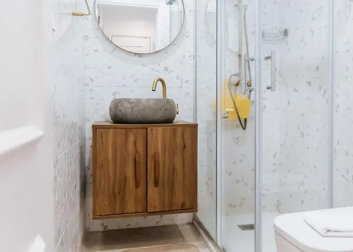 Almirante Reis Flat D Apartmán *