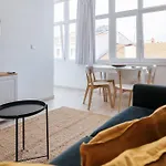 Almirante Reis Flat D Lägenhet