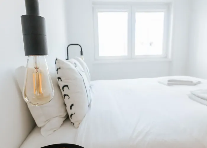 Almirante Reis Flat D *