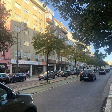 Almirante Reis Flat D * リスボン